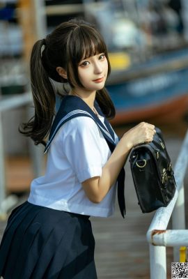 [Coser] Momo Konyol – Angin Laut (19P)