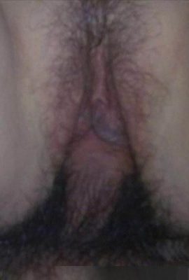 Wanita muda dengan hasrat seksual yang kuat tidak dapat menahan kesepian (7P)