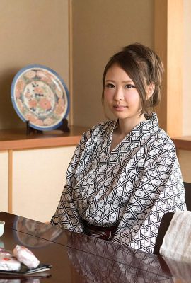 Nanako Asahina-san: Seks anal dengan wanita cantik yang terlihat menawan dalam balutan yukata yang mendebarkan dan kenangan perjalanan (10P)