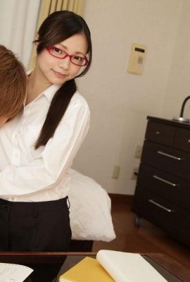 (こころこころ) Belajar dengan guru porno (40P)