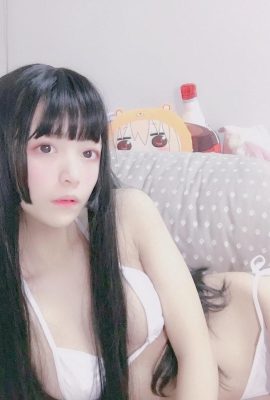 [小奈奈] Bikini sutra putih (40P)