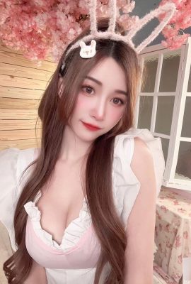 Gadis terbaik “Nina Zhang Zhang” memiliki tubuh yang panas dan kulit yang cerah, dan gambarnya sangat menarik perhatian (10P)