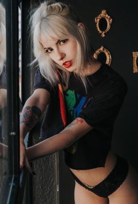 (Suicide Girls) 01 Jun 2023 – Onlydoxfans – Kebanggaan Luar – Dalam (52P)