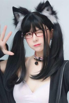 Anak kucing stocking hitam yang lucu (11P)