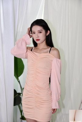 Pemotretan pribadi yang langka dari model Tiongkok yang halus dan cantik dengan payudara kecil – Vivian Hsu kecil (54P)