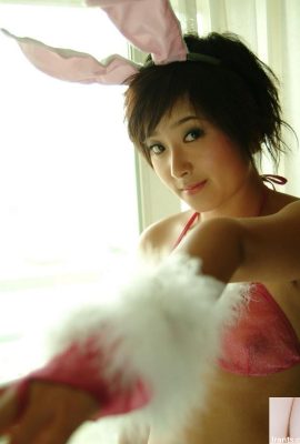 Foto payudara cantik dan berani dari pelayan kecil yang lucu Jiao Jiao (25P)