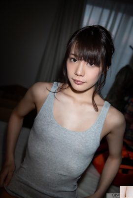 (Suzumura Aya) Dewi terbaik dengan payudara montok dan indah serta senyum cerah sungguh menakjubkan (20P)
