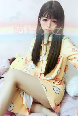 (Gadis cantik di Weibo) Piyama kartun gadis kucing@kuning (44P)