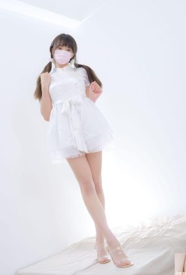 Foto pribadi seorang gadis cantik dengan kuncir – Haruyuki (113P)