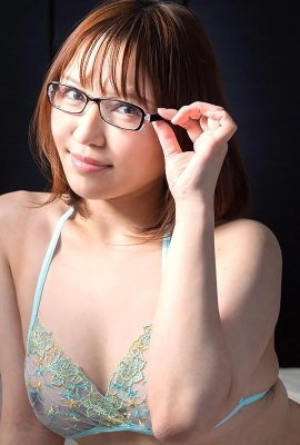 (Futaba Mina) Pelacur berkacamata merindukan ayam besar (21P)