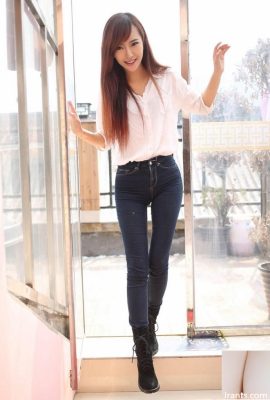 Jeans MM seksi kecantikan foto manis Zhao Wanni (23P)