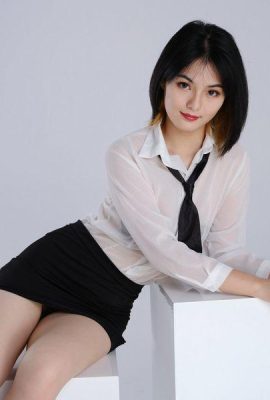 Foto studio model Cina cantik dengan rambut pendek segar dan lekuk tubuh indah serta tubuh giok alami – Xiaoyu (33P)
