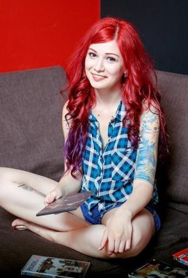 (Suicide Girls) Ultraamarie – Sesi Terakhir