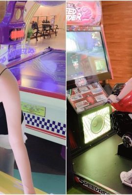 Gadis JKF Angela Guo Guigui & Cassie Gong Yingxuan ruang video game PK (15P)