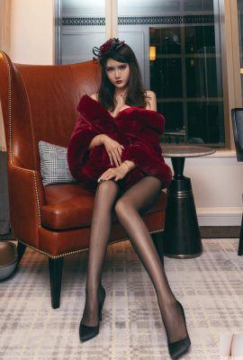 Emily Yin Fei stoking hitam sepatu hak tinggi centil payudara besar wanita muda cantik kaki seksi sepatu hak tinggi (18P)
