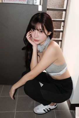 Gadis cantik berkaki panjang “Lee Eun-fei” memiliki wajah halus yang benar-benar mengalahkan lekuk tubuhnya yang sempurna dan tenggelam tanpa sadar (10P)