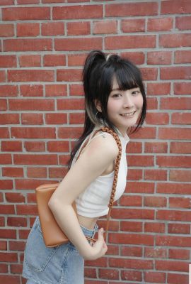 Gadis tetangga “Lu Zixuan” memiliki kaki ramping, putih dan lembut yang sangat mempesona (10P)