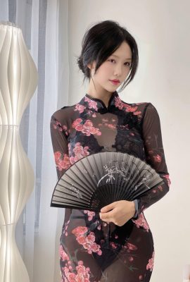 (Foto Seksi) Dou Niang “Cheongsam Seksi” (38P)