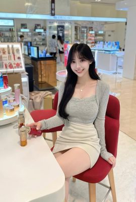 Model muda terbaik “Zhang Qiqi”, susu salju putih dan lembut, segar dan penuh nafsu, penuh godaan, tak tertahankan (10P)