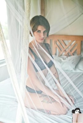 (Suicide Girls) Vaniislima – Pagi Ajaib