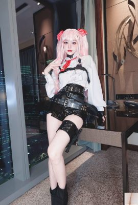 Rikachan cosplay Yuni – mengangguk