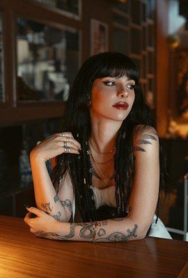 (Suicide Girls) 11 Sep 2024 – Alyblackkk – Teori Hibrida (48P)