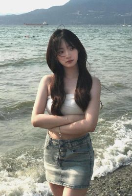 Gadis cantik “y_unn.h” dari Taiwan memiliki wajah yang lembut dan temperamen yang manis dan menawan. Beberapa netizen berkata: “Istri”, “Cantik, tolong debut.”