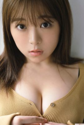 (Takeda Tomoka) Sosoknya berkulit putih, lembut dan ramping, dan “alur yang dalam tiba-tiba muncul” begitu menyesakkan (22P)