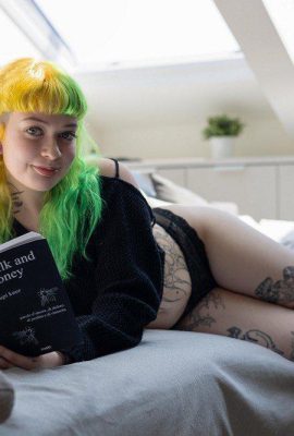 (Suicide Girls) 07 Nov 2024 – Missacidula – Cahaya Warna (52P)