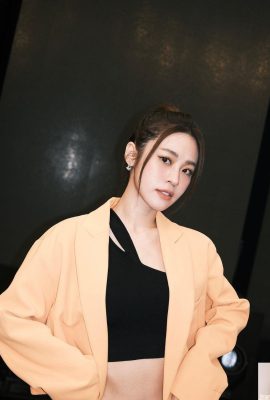 “Zhang Yunong” memiliki senyum manis dan semangat surgawi, dan fitur wajahnya sangat cantik sehingga Anda tidak dapat melewatkannya (10P)