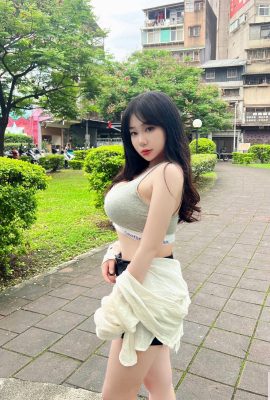 “Yonghan Kelly” berdada salju yang lucu dan cantik memamerkan sosok montok dan seksi dengan kualitas sempurna (19P)