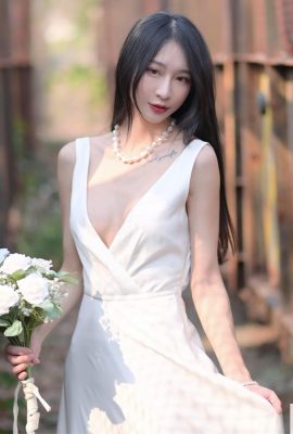 Gadis manis (cerah “susu segar bai nen menunjukkan gambar orang (18p)
