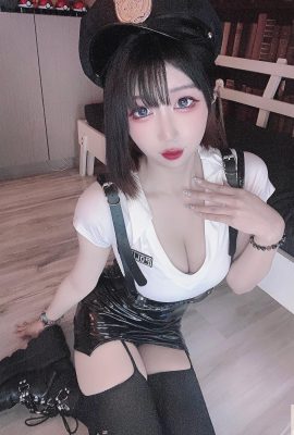 Butt “Mariko” yang indah memiliki sosok yang sangat kuat (17p)