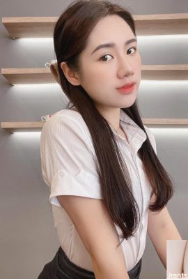 Bagian depan dan belakang terlalu menggoda.