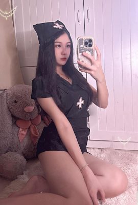 “LittleBerry Nurse” memiliki sosok dan pesona yang sempurna, yang membuat orang merasa sangat marah (26p)