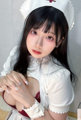 “Little Bunny’s Night” semua jenis foto payudara panas dan indah (23p)