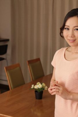 Kuroba Miri: Wanita yang sudah menikah yang ingin memuaskan keinginannya dengan seks mentah dan creampie (27p)