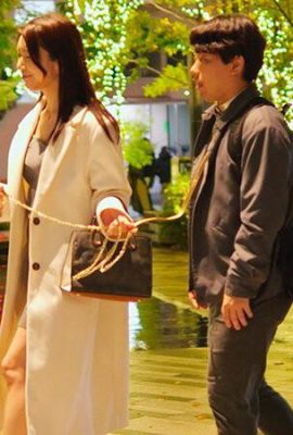 Togawa Nami: Seorang wanita di area pelabuhan yang memiliki terlalu banyak uang dan hasrat seksual pada tanggal dewasa terbalik. Ayam keras yang tidak bisa ejakulasi … (21p)