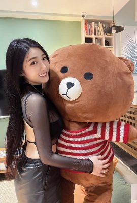 Dewi Guoguang Wei’an Vivi ~ Chen Weimin ingin memintanya untuk mengambil roda ferris ~ (8p)
