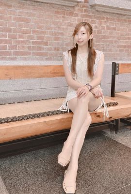“Yu Xuanxuan” sangat panas sehingga manis dan seksi dikombinasikan dengan tubuh bagian atas (20p)