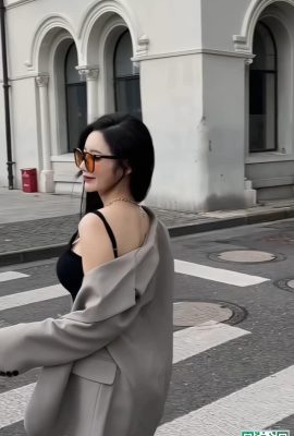 Gadis payudara besar dengan belahan deep v “xinpei mandy” cukup menarik (20p)