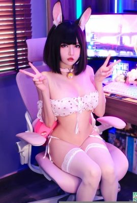 Kentang Godzilla – Tatami Otaku Girl (19p)