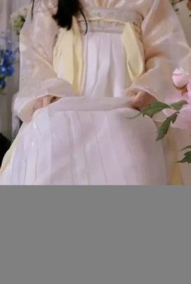 Suzuki Misaki – Hanfu (35p)