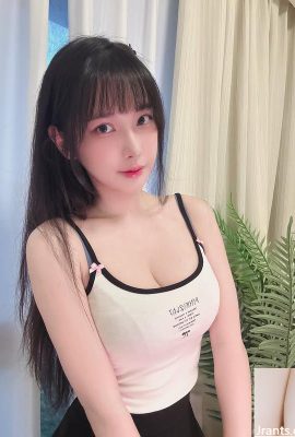 Live Barbie “Yili” membuat orang merasa kritis di hati (10p)