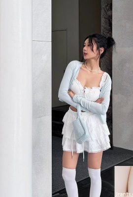 Pesona “Peggy” menghantam dahi (10p)