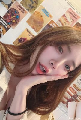 Gadis manis dan cantik “Shui honey t-huo disewa wu tongying? (10p)