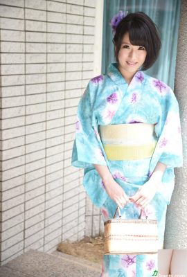 Yukata, payudara besar, kocok menjadi istana (30p)