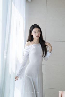 Tang Anqi “Berbelanja Pribadi”