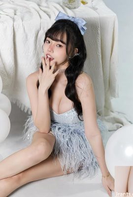 Payudara yang indah “ni xuan eli” dengan payudara putih dan lembut “wajah seksi” memesona orang yang lewat di sebelah Anda (10p)