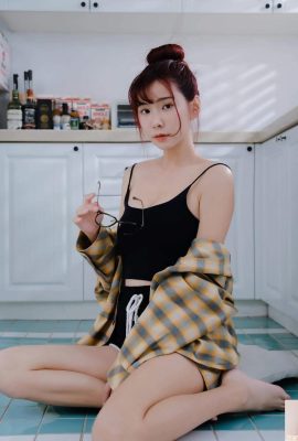 Wajah tampan tidak lelah melihatnya. “Sutin? (Penampilan W-Like Zan Li yang dipekerjakan ke luar biasa (10p)